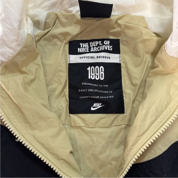 Nike Reissue 1996 Windbreaker Jacket Colorblock White Tan Black L - Picture 4 of 15